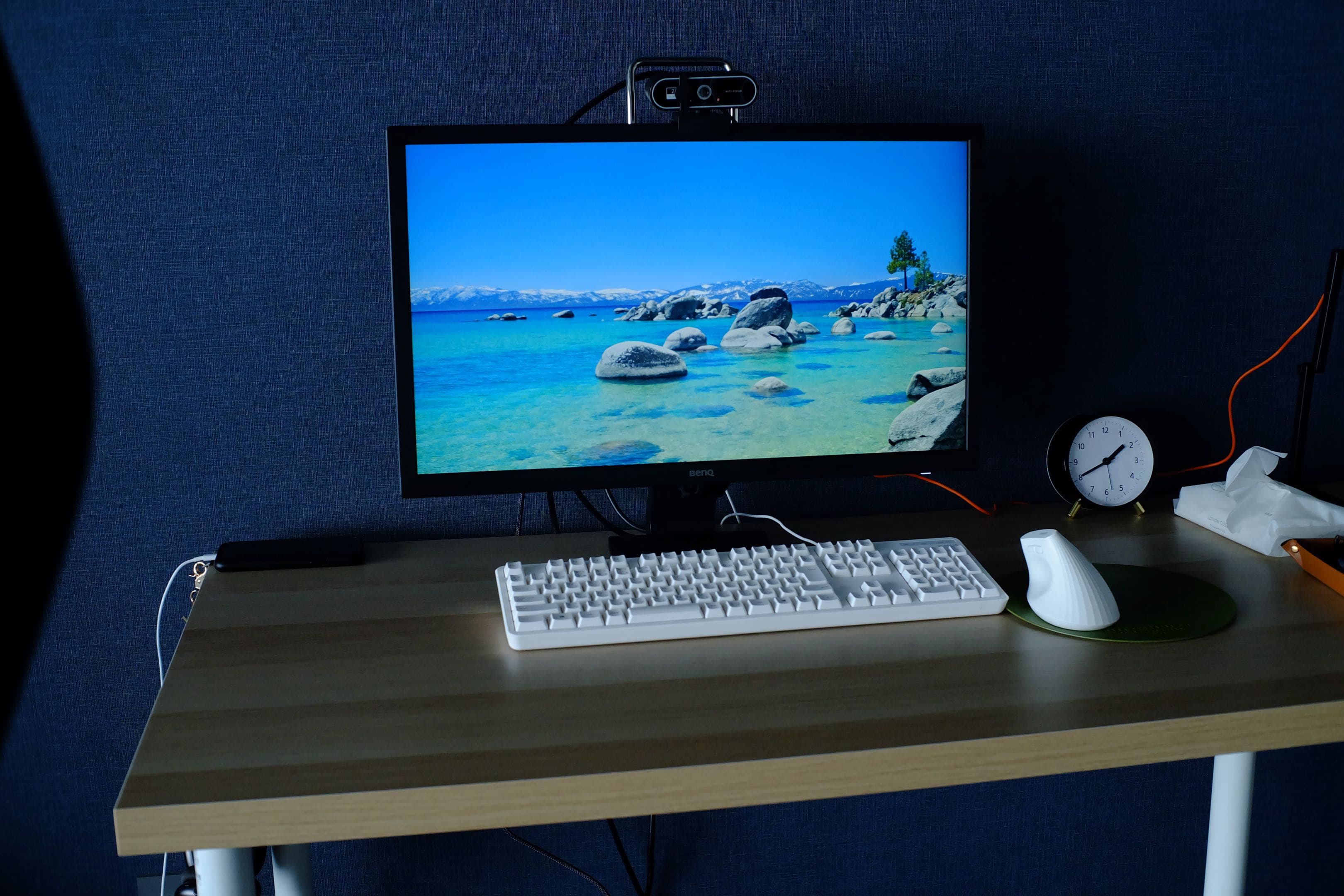 Computer station